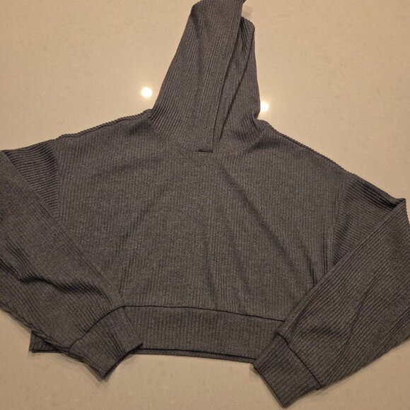 alo Muse Hoodie and sweatpants set. Size XS - Picture 3 of 11